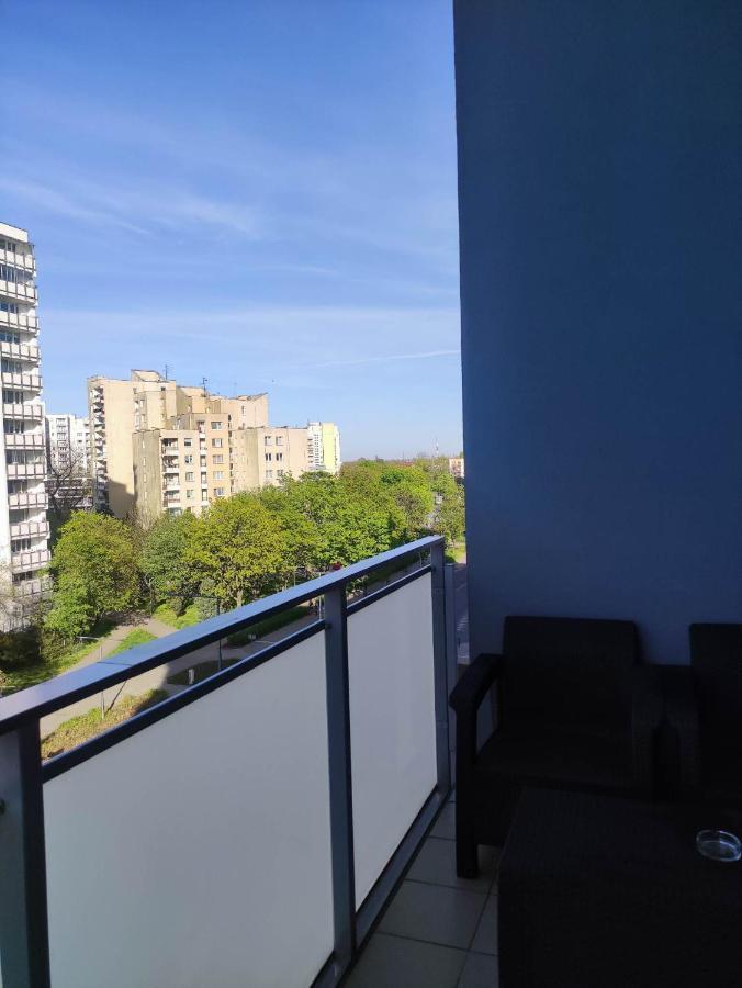 Apartamenty Metro Targowek 27 Warszawa Exteriör bild