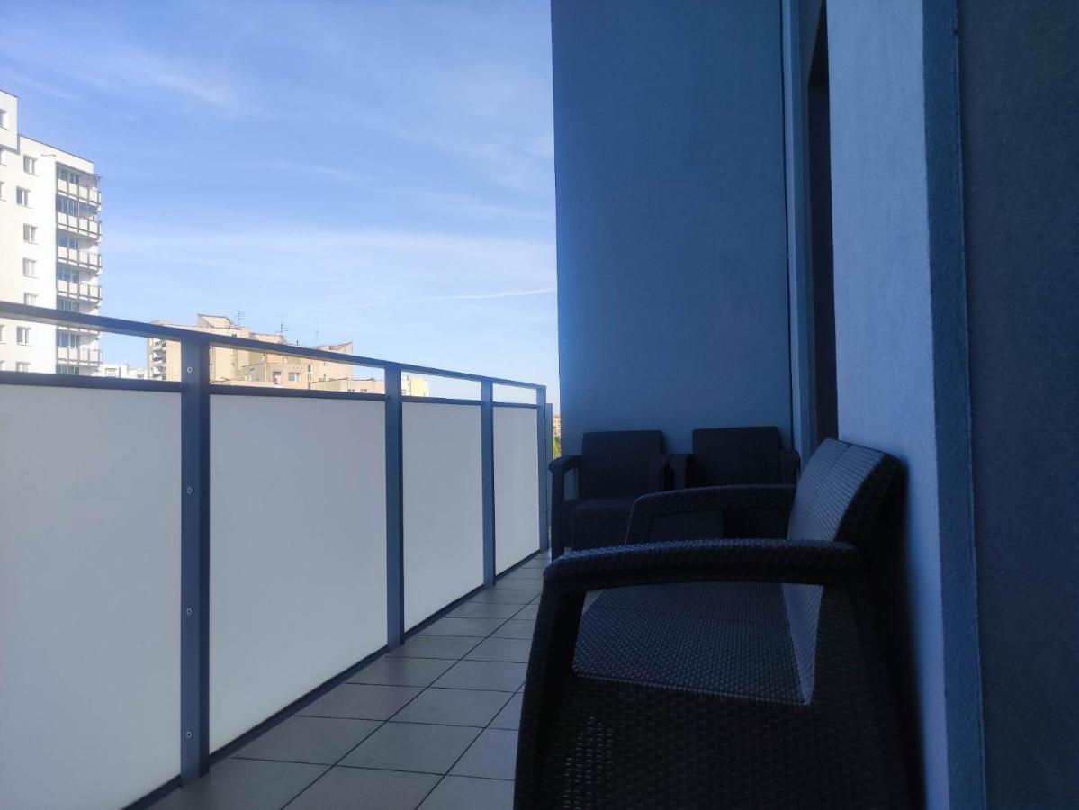 Apartamenty Metro Targowek 27 Warszawa Exteriör bild