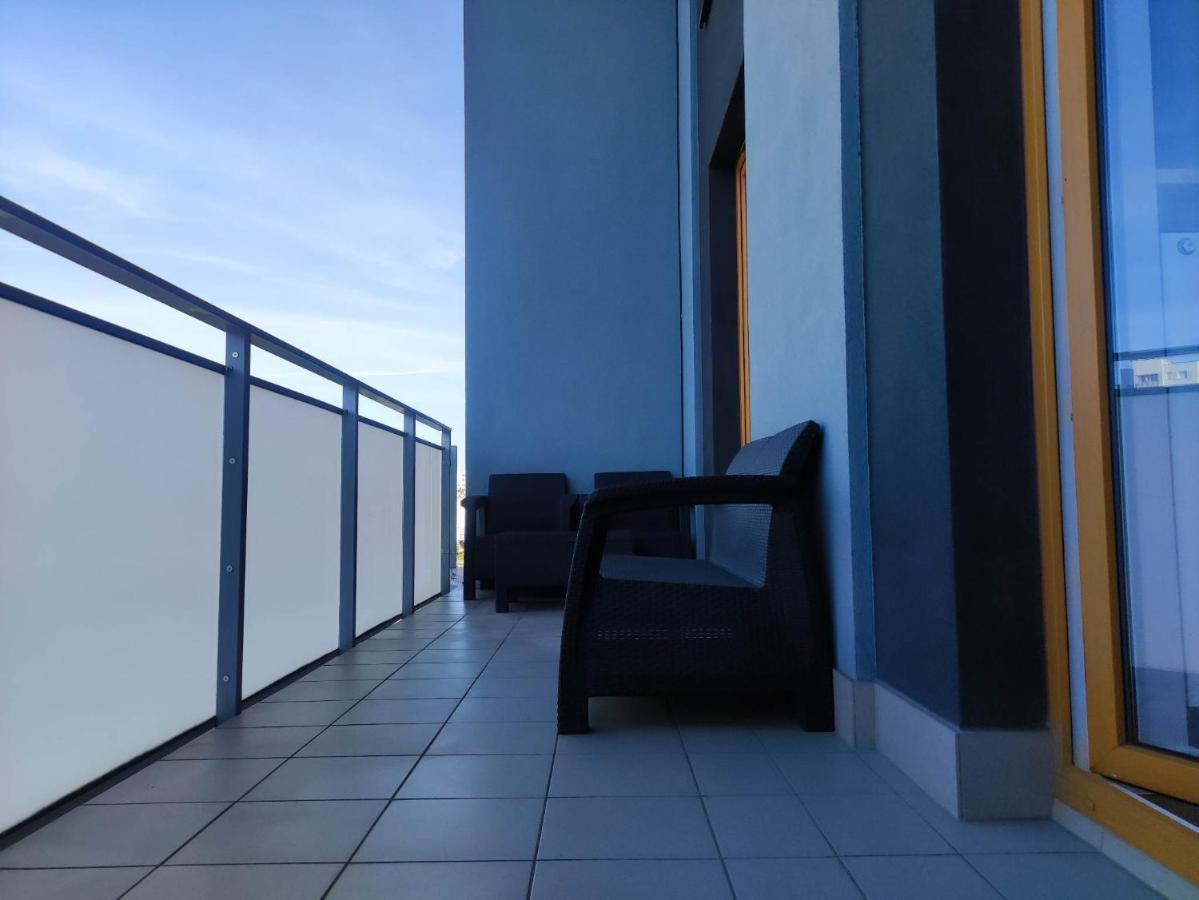 Apartamenty Metro Targowek 27 Warszawa Exteriör bild