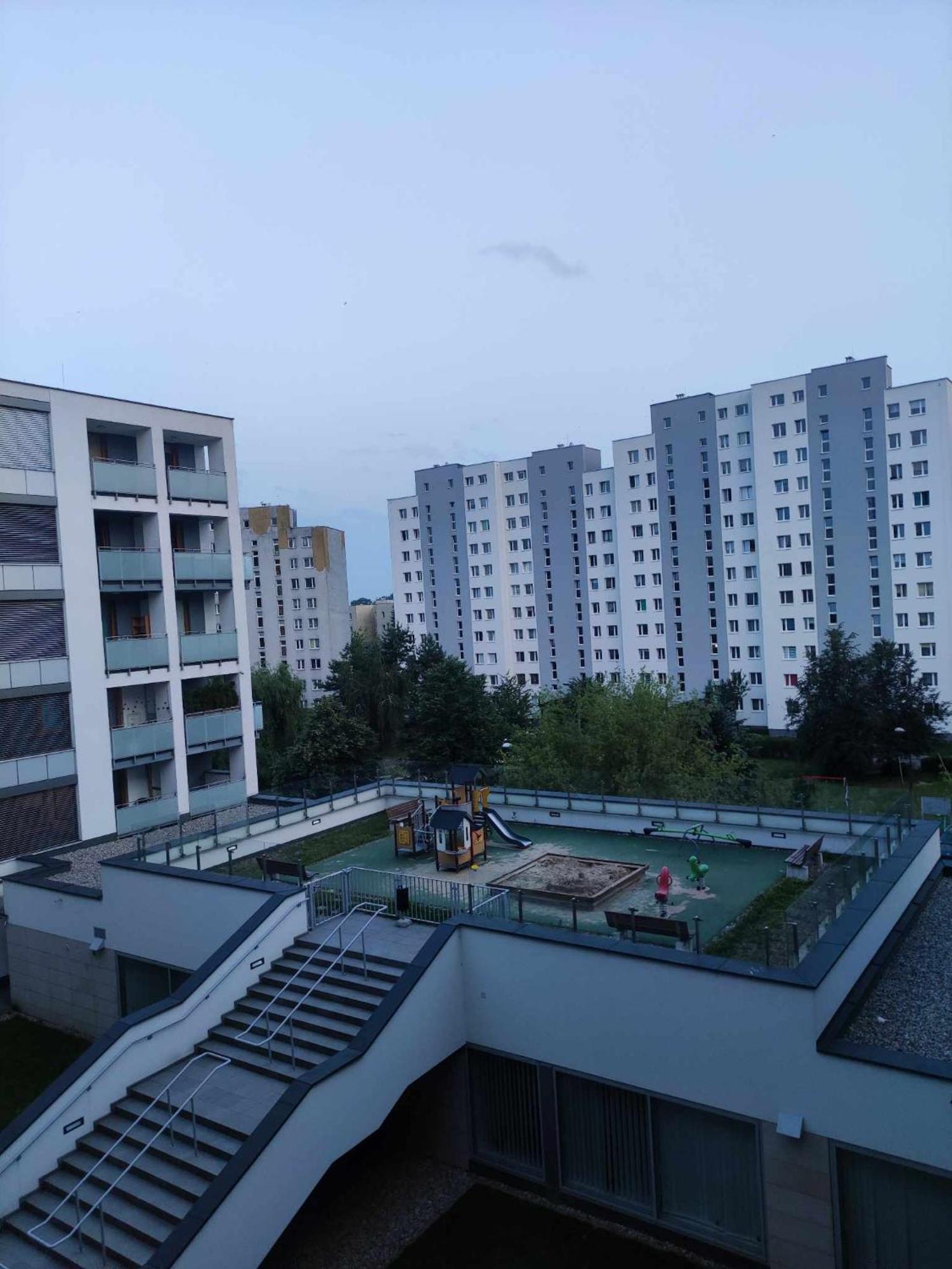 Apartamenty Metro Targowek 27 Warszawa Exteriör bild